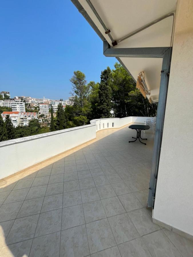 Apartments Rozela Ulcinj Buitenkant foto