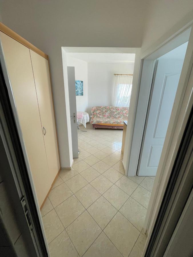 Apartments Rozela Ulcinj Buitenkant foto