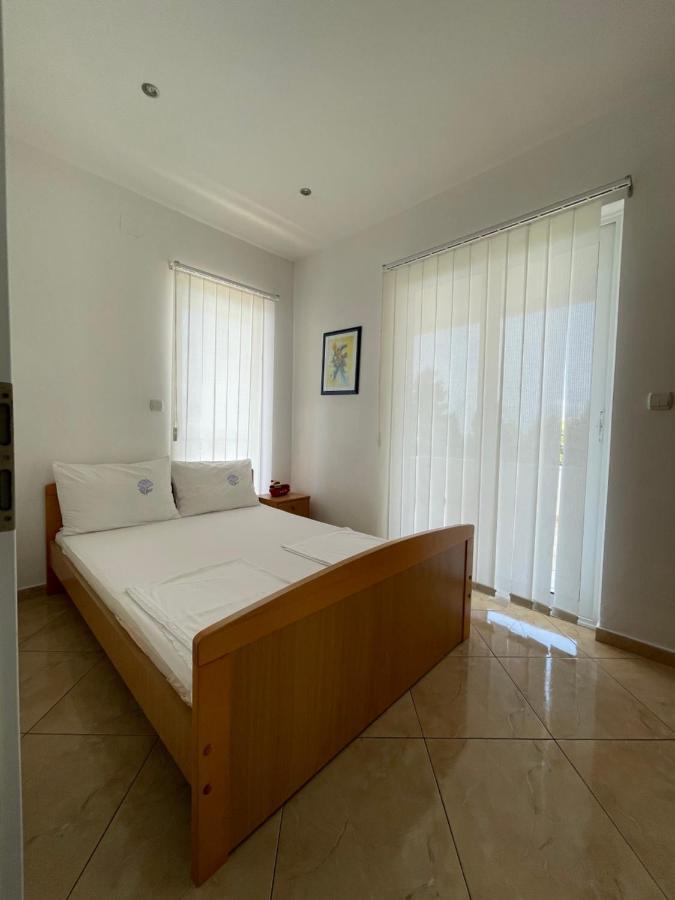 Apartments Rozela Ulcinj Buitenkant foto